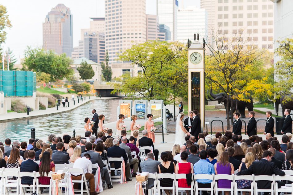 Canal Walk of Indiana State Museum wedding by Justine Bursoni Photography